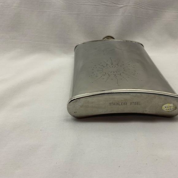 Flask - Picture 4 of 4